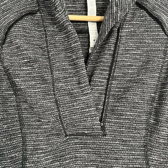 LULULEMON Think Fast Thumbhole Half Zip Pullover Long Sleeve in Coco Pique Black - Picture 7 of 13